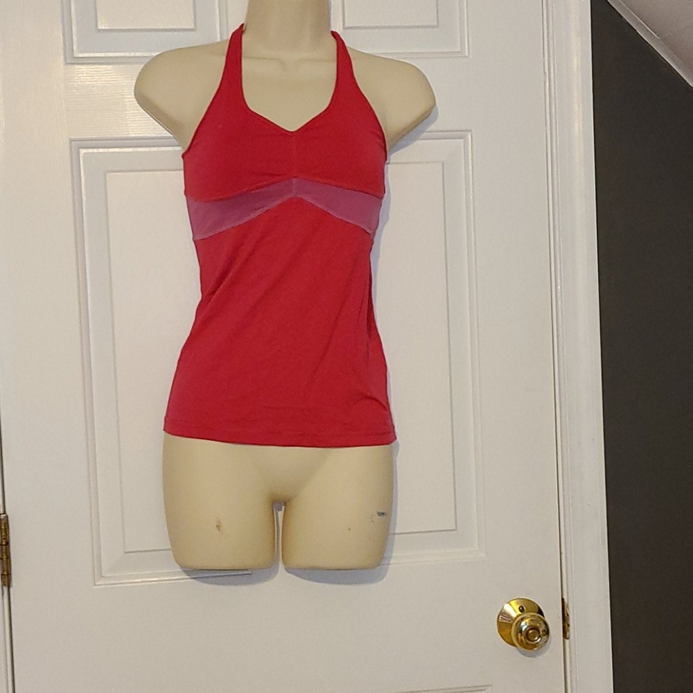 Lululemon workout shirt